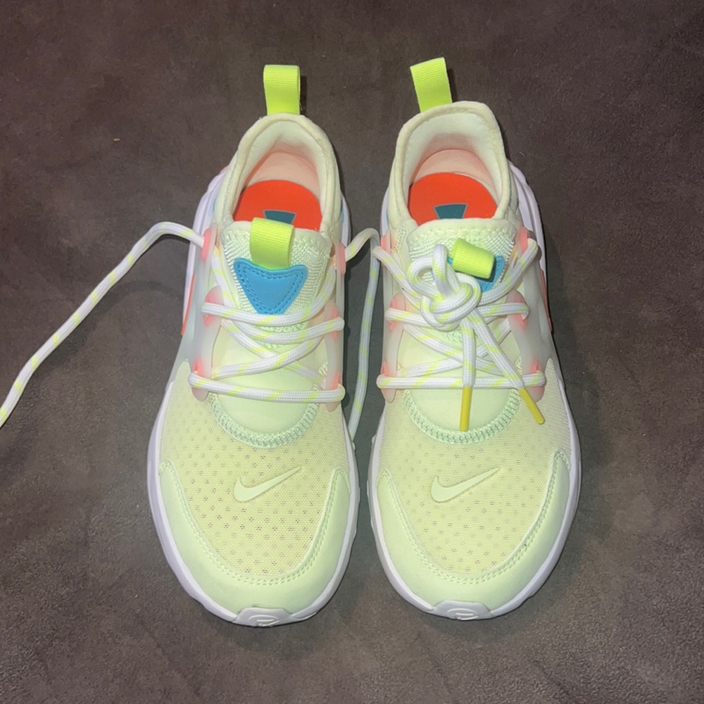 Nike Rt Presto Size 2 Brand New